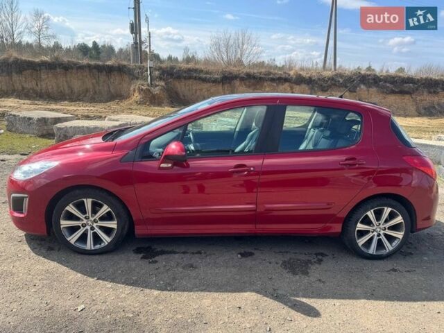 Красный Пежо 308, объемом двигателя 1.56 л и пробегом 250 тыс. км за 5500 $, фото 1 на Automoto.ua