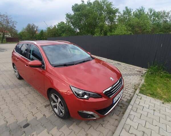 Красный Пежо 308, объемом двигателя 2 л и пробегом 182 тыс. км за 10500 $, фото 1 на Automoto.ua