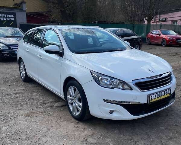 Пежо 308, объемом двигателя 1.6 л и пробегом 277 тыс. км за 8600 $, фото 1 на Automoto.ua