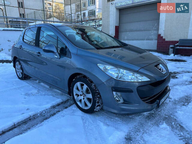 Серый Пежо 308, объемом двигателя 1.56 л и пробегом 217 тыс. км за 5500 $, фото 1 на Automoto.ua