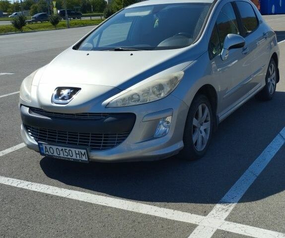 Серый Пежо 308, объемом двигателя 1.6 л и пробегом 238 тыс. км за 4100 $, фото 1 на Automoto.ua