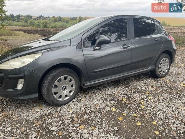 Серый Пежо 308, объемом двигателя 1.6 л и пробегом 188 тыс. км за 4300 $, фото 1 на Automoto.ua