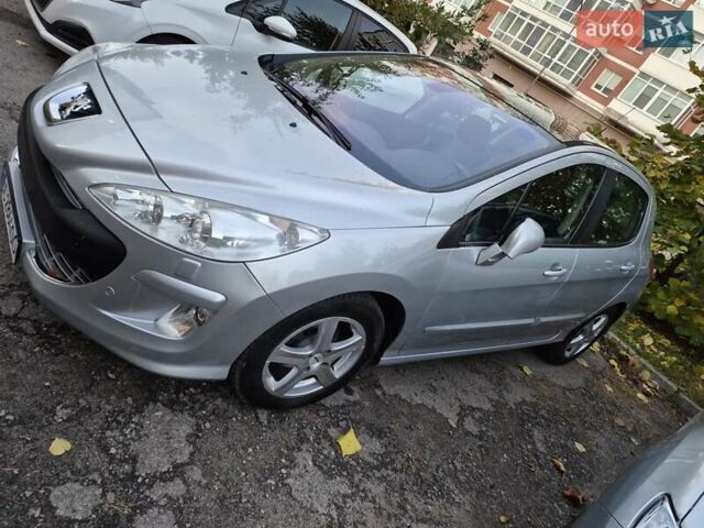 Серый Пежо 308, объемом двигателя 1.6 л и пробегом 241 тыс. км за 4700 $, фото 1 на Automoto.ua