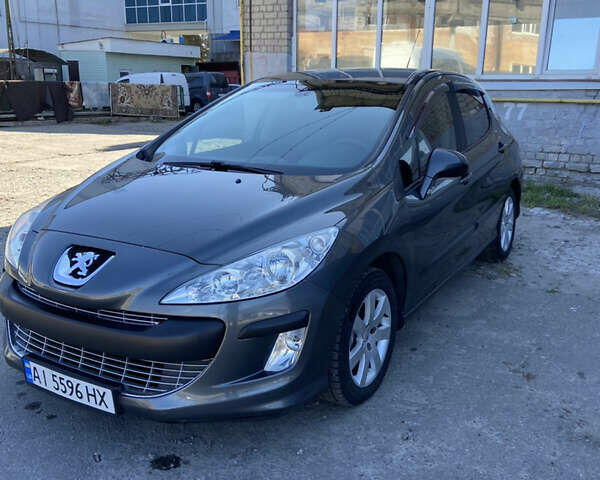 Серый Пежо 308, объемом двигателя 1.6 л и пробегом 233 тыс. км за 4800 $, фото 1 на Automoto.ua