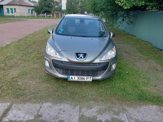 Серый Пежо 308, объемом двигателя 1.6 л и пробегом 235 тыс. км за 5150 $, фото 1 на Automoto.ua
