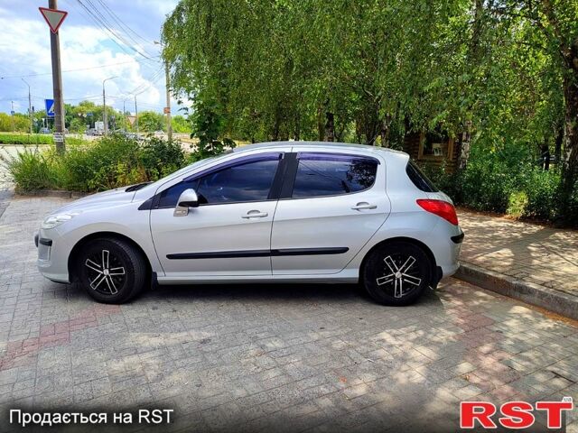 Серый Пежо 308, объемом двигателя 1.6 л и пробегом 148 тыс. км за 5500 $, фото 1 на Automoto.ua