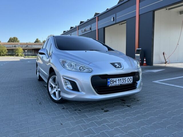 Серый Пежо 308, объемом двигателя 1.6 л и пробегом 191 тыс. км за 6300 $, фото 1 на Automoto.ua