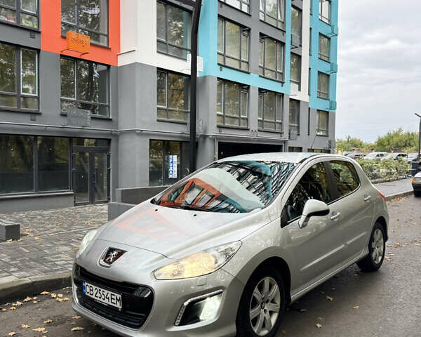 Серый Пежо 308, объемом двигателя 1.6 л и пробегом 214 тыс. км за 5800 $, фото 1 на Automoto.ua