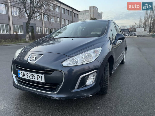 Серый Пежо 308, объемом двигателя 1.6 л и пробегом 216 тыс. км за 5800 $, фото 1 на Automoto.ua