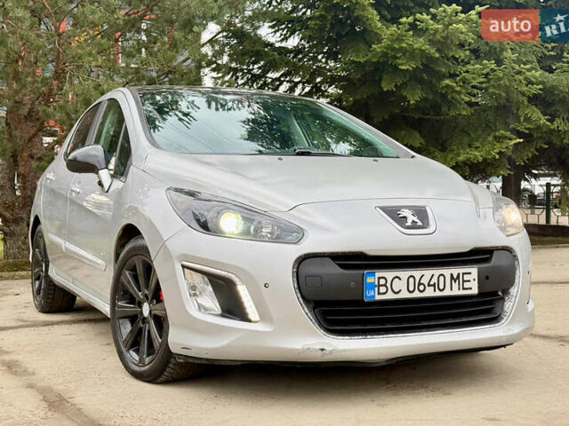 Серый Пежо 308, объемом двигателя 2 л и пробегом 284 тыс. км за 5250 $, фото 1 на Automoto.ua
