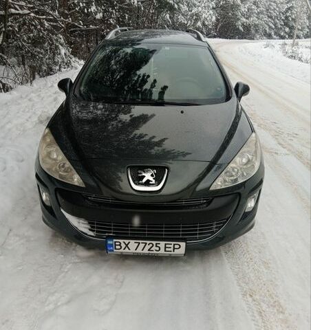 Серый Пежо 308, объемом двигателя 1.6 л и пробегом 202 тыс. км за 5000 $, фото 1 на Automoto.ua