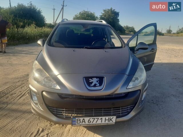 Серый Пежо 308, объемом двигателя 1.6 л и пробегом 227 тыс. км за 3995 $, фото 1 на Automoto.ua