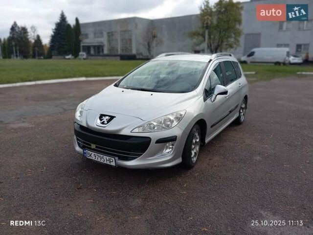 Пежо 308 2009 в Ровно на Automoto.ua Серый Пежо 308, объемом двигателя 1.56 л и пробегом 201 тыс. км за 4750 $, фото 1 на Automoto.ua