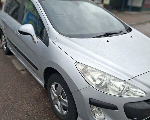 Пежо 308 2009 у Коростышеве на Automoto.ua Сірий Пежо 308, об'ємом двигуна 1.56 л та пробігом 310 тис. км за 5450 $, фото 1 на Automoto.ua