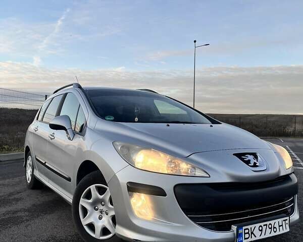 Серый Пежо 308, объемом двигателя 1.6 л и пробегом 277 тыс. км за 5000 $, фото 1 на Automoto.ua