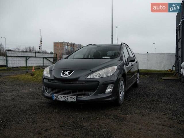 Серый Пежо 308, объемом двигателя 1.4 л и пробегом 225 тыс. км за 3999 $, фото 1 на Automoto.ua