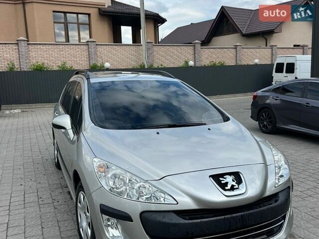 Серый Пежо 308, объемом двигателя 1.4 л и пробегом 160 тыс. км за 5200 $, фото 1 на Automoto.ua