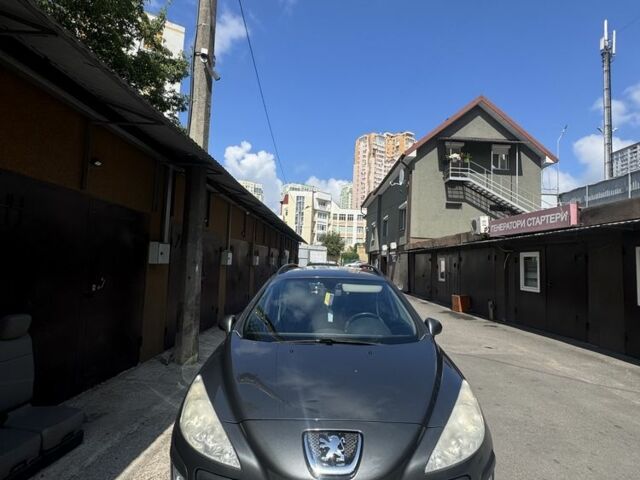 Серый Пежо 308, объемом двигателя 1.6 л и пробегом 252 тыс. км за 5400 $, фото 1 на Automoto.ua