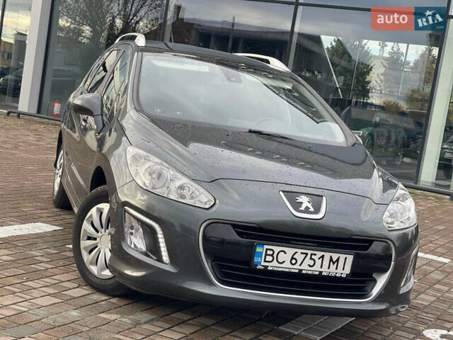 Пежо 308 2011 в Львове на Automoto.ua Серый Пежо 308, объемом двигателя 1.56 л и пробегом 278 тыс. км за 5490 $, фото 1 на Automoto.ua