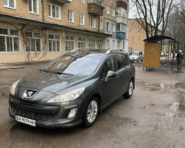 Сірий Пежо 308, об'ємом двигуна 2 л та пробігом 199 тис. км за 7000 $, фото 1 на Automoto.ua