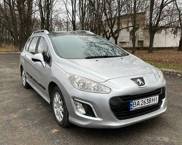 Серый Пежо 308, объемом двигателя 1.6 л и пробегом 225 тыс. км за 6999 $, фото 1 на Automoto.ua