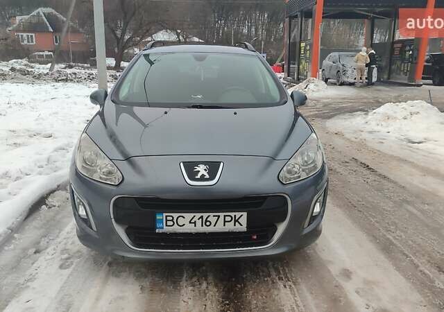 Серый Пежо 308, объемом двигателя 1.56 л и пробегом 299 тыс. км за 6000 $, фото 1 на Automoto.ua