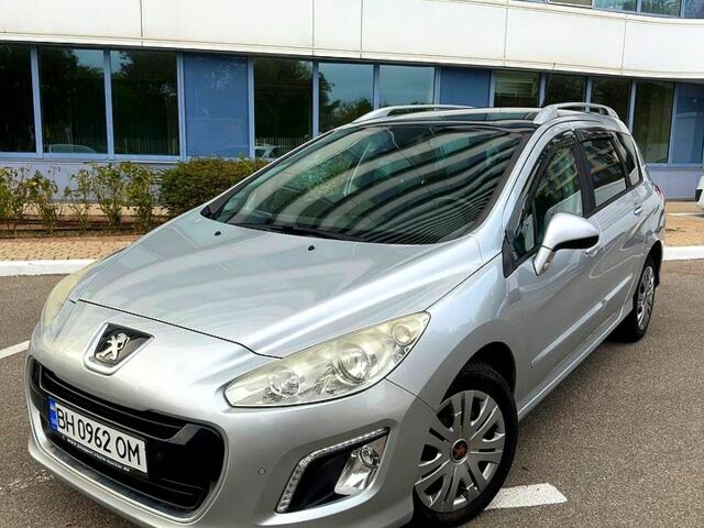 Серый Пежо 308, объемом двигателя 1.6 л и пробегом 198 тыс. км за 7040 $, фото 1 на Automoto.ua