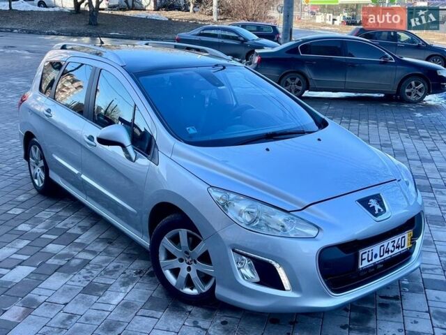 Сірий Пежо 308, об'ємом двигуна 1.6 л та пробігом 213 тис. км за 5850 $, фото 1 на Automoto.ua