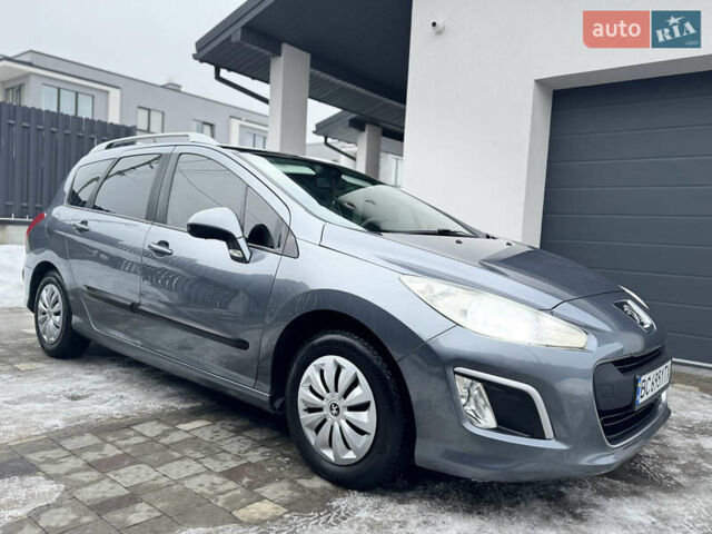 Серый Пежо 308, объемом двигателя 1.6 л и пробегом 285 тыс. км за 5600 $, фото 1 на Automoto.ua