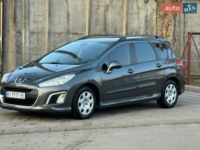 Сірий Пежо 308, об'ємом двигуна 1.56 л та пробігом 280 тис. км за 5600 $, фото 1 на Automoto.ua