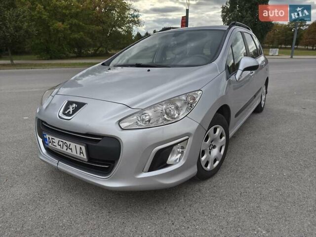 Серый Пежо 308, объемом двигателя 1.6 л и пробегом 370 тыс. км за 4600 $, фото 1 на Automoto.ua