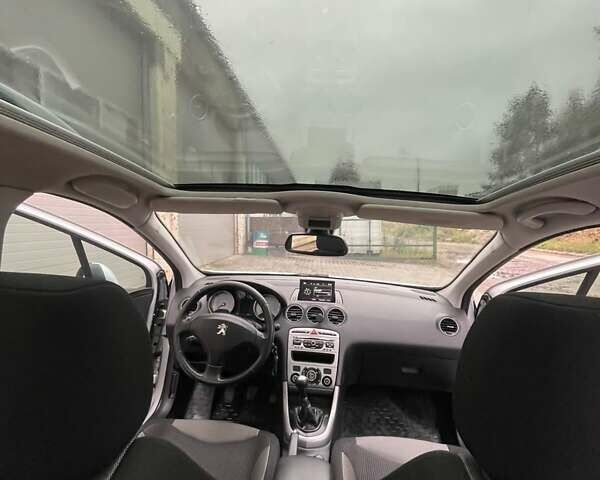 Серый Пежо 308, объемом двигателя 1.6 л и пробегом 270 тыс. км за 5500 $, фото 1 на Automoto.ua