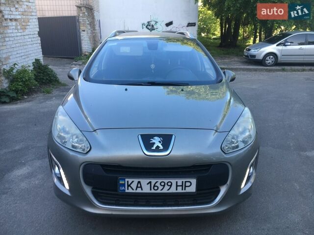Серый Пежо 308, объемом двигателя 1.6 л и пробегом 98 тыс. км за 6000 $, фото 1 на Automoto.ua