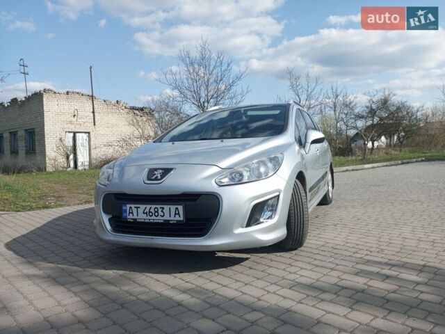 Серый Пежо 308, объемом двигателя 1.56 л и пробегом 295 тыс. км за 6500 $, фото 1 на Automoto.ua