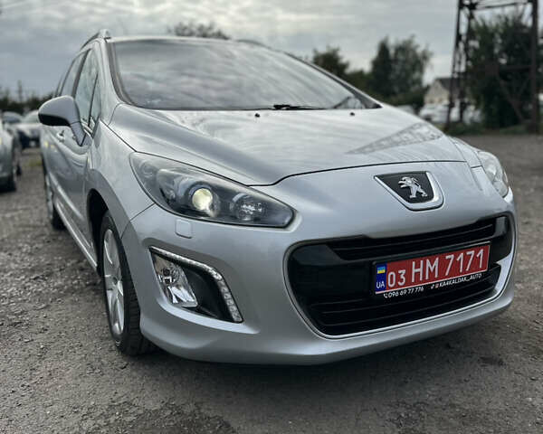Серый Пежо 308, объемом двигателя 1.6 л и пробегом 224 тыс. км за 7800 $, фото 1 на Automoto.ua