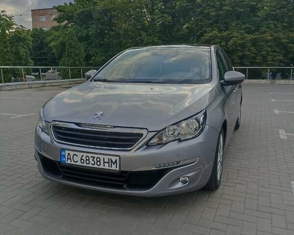 Сірий Пежо 308, об'ємом двигуна 1.6 л та пробігом 242 тис. км за 9400 $, фото 1 на Automoto.ua
