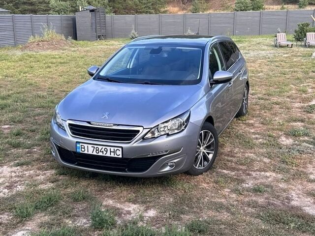 Серый Пежо 308, объемом двигателя 1.56 л и пробегом 290 тыс. км за 8500 $, фото 1 на Automoto.ua