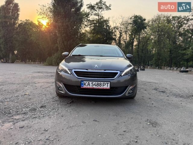Сірий Пежо 308, об'ємом двигуна 1.56 л та пробігом 210 тис. км за 12200 $, фото 1 на Automoto.ua