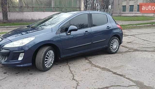 Синий Пежо 308, объемом двигателя 1.6 л и пробегом 252 тыс. км за 5000 $, фото 1 на Automoto.ua