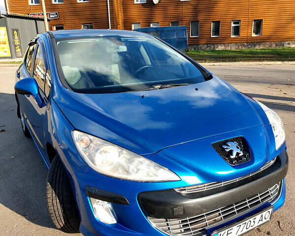 Синий Пежо 308, объемом двигателя 1.6 л и пробегом 220 тыс. км за 5300 $, фото 1 на Automoto.ua