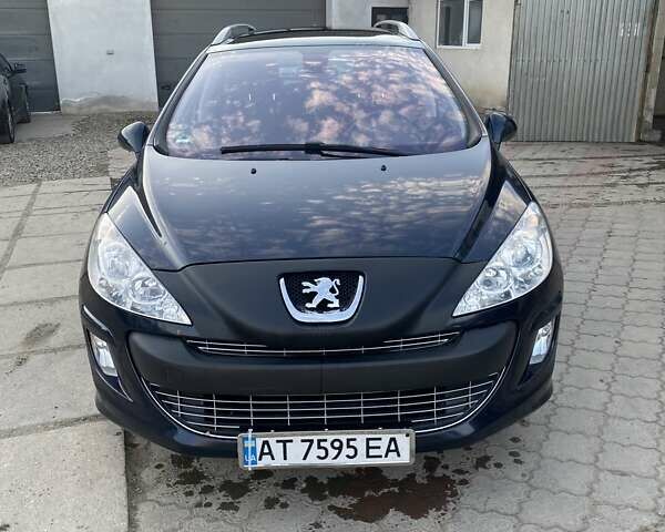 Синій Пежо 308, об'ємом двигуна 1.6 л та пробігом 210 тис. км за 6100 $, фото 1 на Automoto.ua
