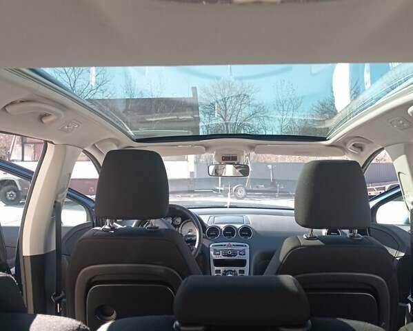 Синий Пежо 308, объемом двигателя 1.6 л и пробегом 216 тыс. км за 6000 $, фото 1 на Automoto.ua