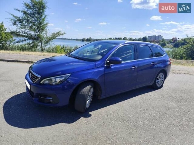 Синий Пежо 308, объемом двигателя 1.56 л и пробегом 260 тыс. км за 12000 $, фото 1 на Automoto.ua