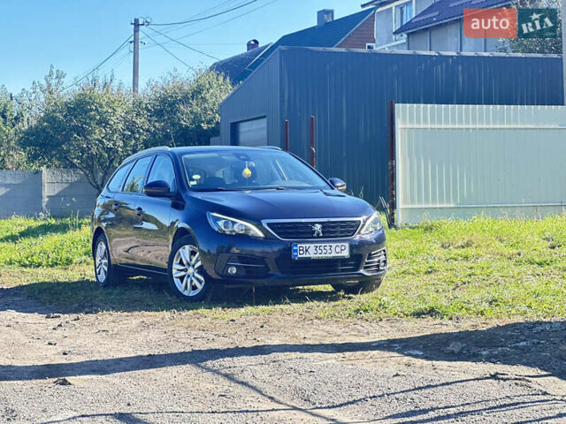 Синий Пежо 308, объемом двигателя 1.5 л и пробегом 240 тыс. км за 12300 $, фото 1 на Automoto.ua
