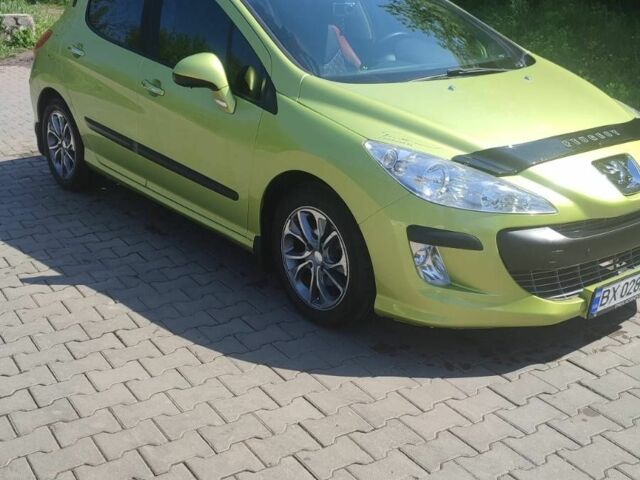 Зеленый Пежо 308, объемом двигателя 1.6 л и пробегом 80 тыс. км за 5500 $, фото 1 на Automoto.ua