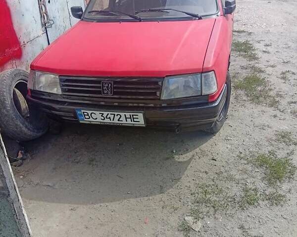 Пежо 309 1992 в Тернополе на Automoto.ua Красный Пежо 309, объемом двигателя 1.1 л и пробегом 150 тыс. км за 600 $, фото 1 на Automoto.ua