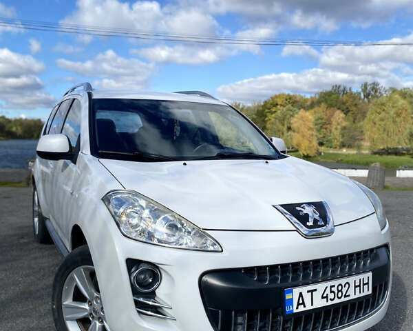 Белый Пежо 4007, объемом двигателя 2.2 л и пробегом 203 тыс. км за 10500 $, фото 1 на Automoto.ua