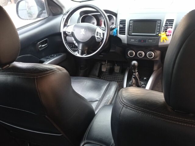 Серый Пежо 4007, объемом двигателя 2.2 л и пробегом 250 тыс. км за 8200 $, фото 1 на Automoto.ua