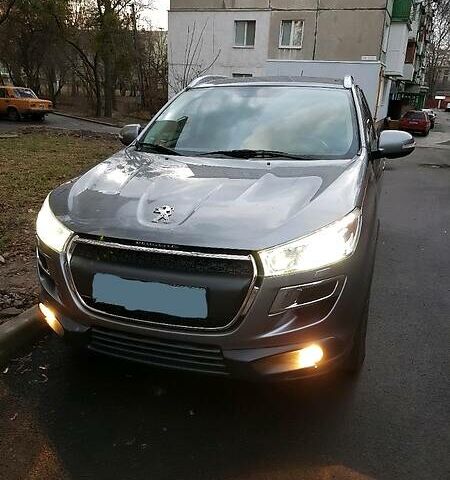 Сірий Пежо 4008, об'ємом двигуна 2 л та пробігом 95 тис. км за 13800 $, фото 1 на Automoto.ua