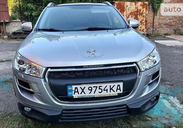 Сірий Пежо 4008, об'ємом двигуна 1.6 л та пробігом 140 тис. км за 13500 $, фото 1 на Automoto.ua